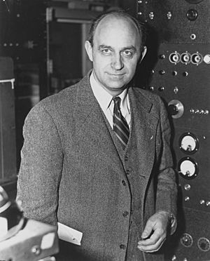 Archivo:Enrico Fermi 1943-49