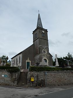 Fiennes - Eglise.JPG