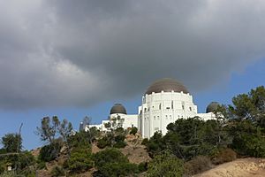Archivo:Griffith Observatory south elevation 2006