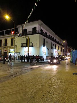 Archivo:Hotel Tivoli Palermo en Huancayo