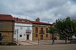 Houses in Algora 02.jpg