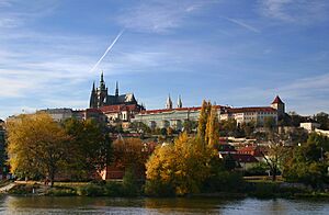 Archivo:Hradschin Prag