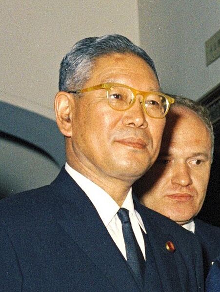 JFKWHP-KN-C18157 in Hayato Ikeda (cropped)