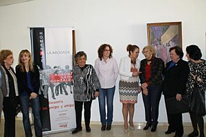 Archivo:La alcaldesa asiste al homenaje a Aurora León, la primera abogada laboralista de Andalucía 03