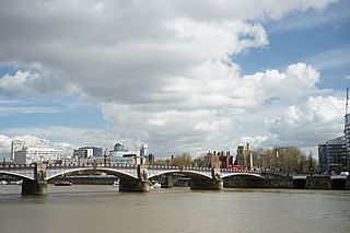Lambeth Bridge upstream side.jpg