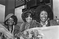 Pointer Sisters aangekomen op Schiphol voor optreden in Nederland de Pointer Si, Bestanddeelnr 927-4783.jpg