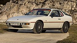 Porsche 924 Le Mans 1980 (01).jpg
