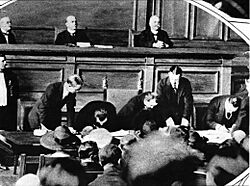Signing of the Treaty of Lausanne (1923).jpg