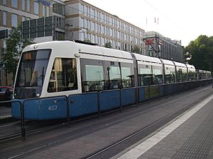 Archivo:Tram M32
