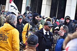 Archivo:Virginia 2nd Amendment Rally (2020 Jan) - 49415700288
