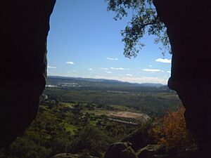 Archivo:Vistas dendi la Cueva el Boquiqui