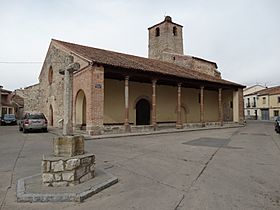 01 Fuentepelayo Iglesia del Salvador Ni.jpg