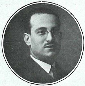 Archivo:1927-06-04, La Esfera, José Ibáñez Martín (cropped)