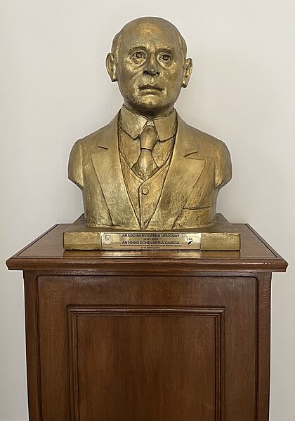 Amado Nervo estatua