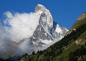 Archivo:Banner Cloud formation on the Matterhorn