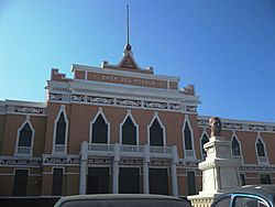 Archivo:Casa del Pueblo, Mérida, Yucatán (02)