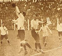Archivo:Colo-Colo v Magallanes, Los Sports, 1930-05-30 (377)