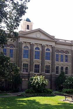Garland County Courthouse 003.jpg