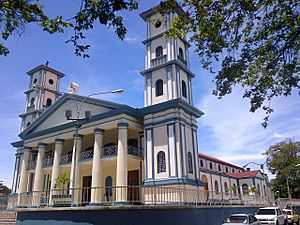 Archivo:Iglesia Catedral de Cumaná, Venezuela