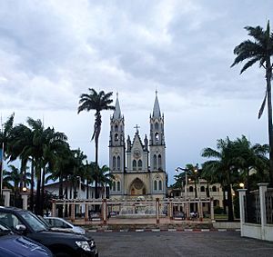 Archivo:Kathedrale Santa Isabel
