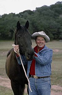 Archivo:Reagan with horse