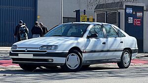 Archivo:Renault Safrane V6i RN