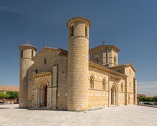 San Martín de Tours 2020 - west.jpg