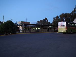 Archivo:Terminal Rodoviario El Quisco
