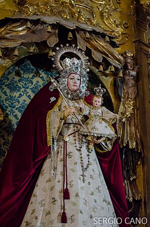 Archivo:Virgen del Rosario CC