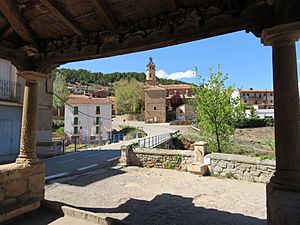Archivo:Vista panorámica de Cabra de Mora (Gúdar-Javalambre, Teruel)