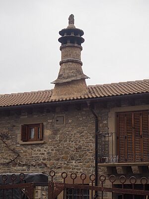Archivo:Abay. Chimenea