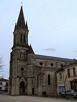 Ambès Église Notre-Dame 01.JPG