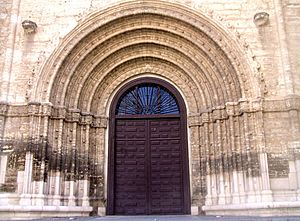 Archivo:Ciudad Real - Iglesia de San Pedro 3
