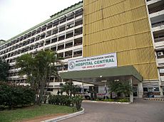 Archivo:Hospital Central del IPS