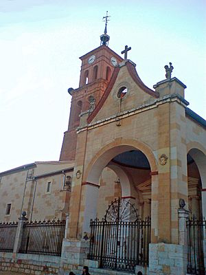 Archivo:IglesiaVillamañánfrontal