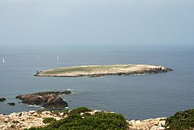 Archivo:Illa de Sanitja o dels Porros (26 de julio de 2014, Menorca)