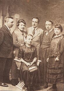 Maeztu-Whitney familia.jpg