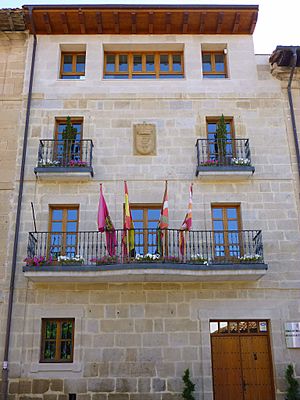 Archivo:Oyón - Ayuntamiento 1