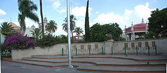 Archivo:Plaza de calvillo