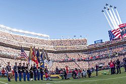 Archivo:Super Bowl 50 Blue Angels flyover 150903-D-FW736-012