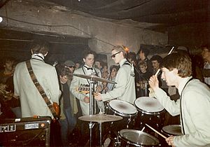 Archivo:U-Men at the Bat Cave Seattle