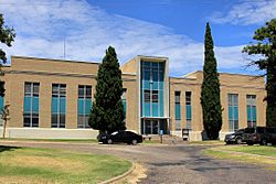 Upton county tx courthouse 2014.jpg