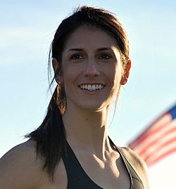 Yael Averbuch with flag.jpg