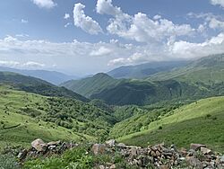 Национальный парк Аревик. Участок между Каджараном и селом Личк.jpg