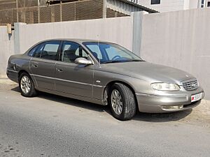 Archivo:Chevrolet Caprice LTZ WH V8 front