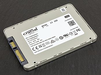 Archivo:Crucial SSD MX300 525GB-8479