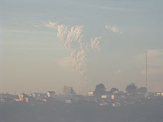 Archivo:Erupcion Volcan Puyehue