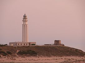 Faro con nubes.JPG