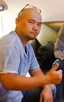 Hideki Kamiya in 2014.jpg