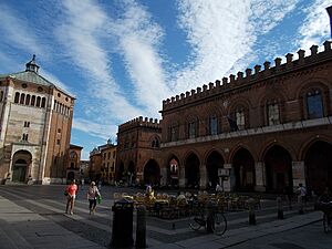 Archivo:IT-CR-Cremona042